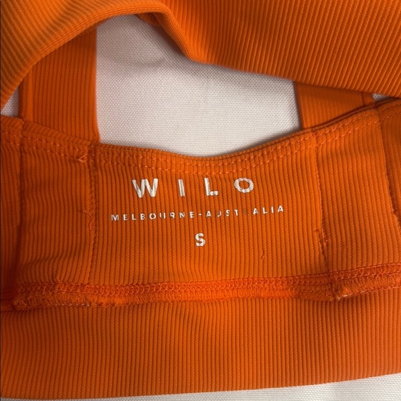 Vibrant Orange Seamless Sports Bra with Ruched Front - Picture 3 of 4